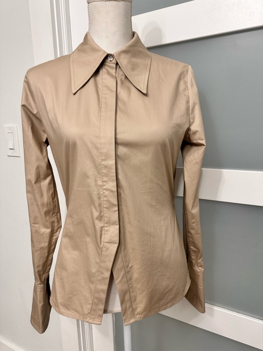 Anine Bing Tiffany Button Front Shirt SZ XS Tan Designer Minimalist Luxury EUC - Picture 4 of 10